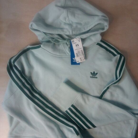 adidas Tops - NWT Adidas 3 Stripe Cropped Hoodie Sweatshirt Vapour Green
